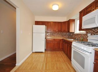 86 Firwood Rd #2, Port Washington, NY 11050