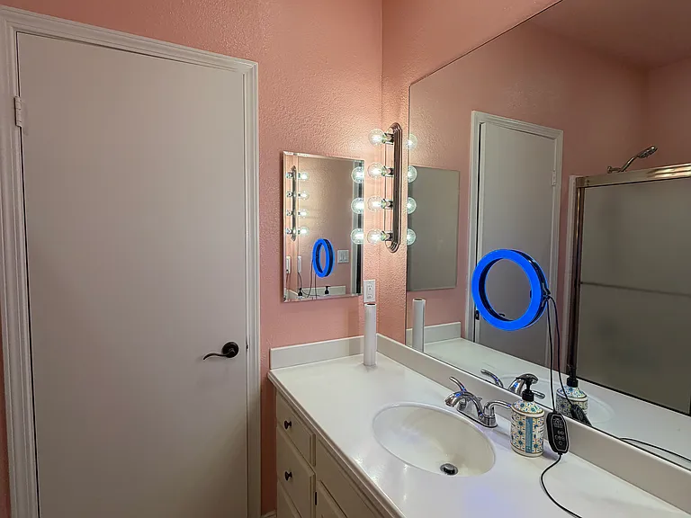 8147 N Cedar Ave #107 — Photo 33