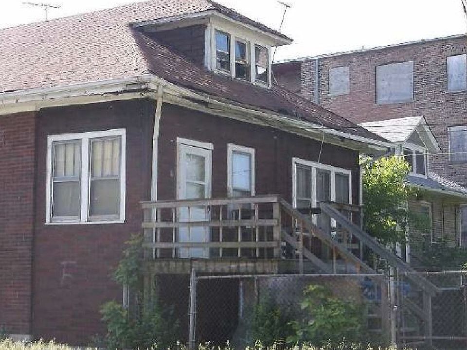 2nd image of 7800 S Ada St