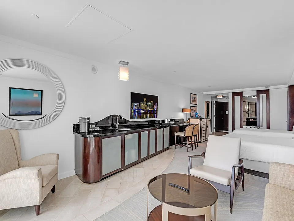4391 Collins Ave #7-ID1540544P