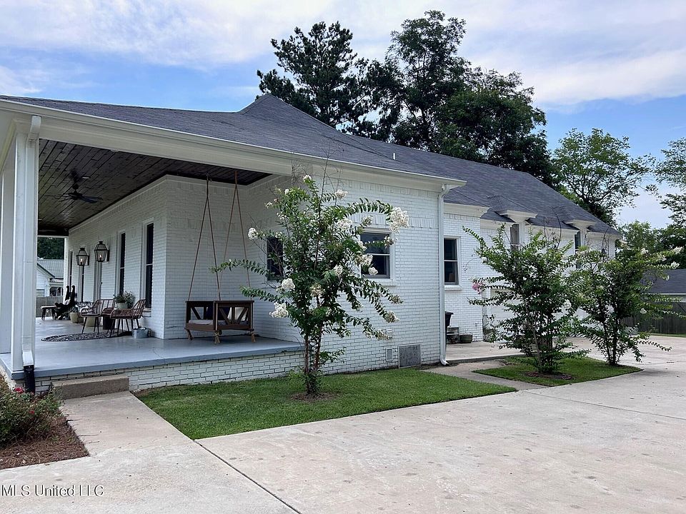 386 1st St, Flora, MS 39071 MLS 4055784 Zillow