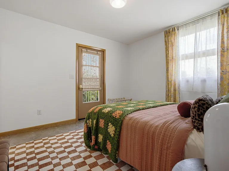 5028 Danby Dr — Photo 27