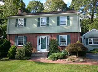 14 Richwood St, West Roxbury, MA 02132