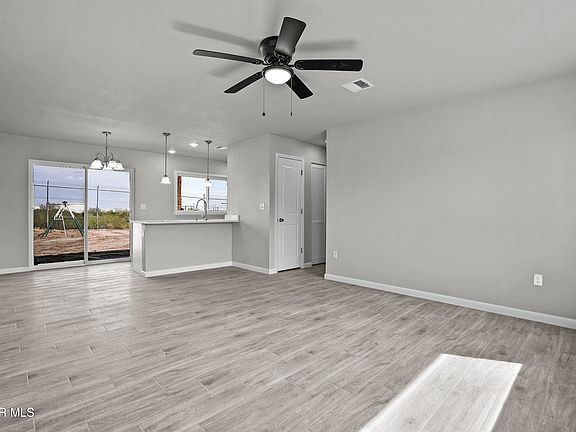 5th image of 1014 Marlow Rd