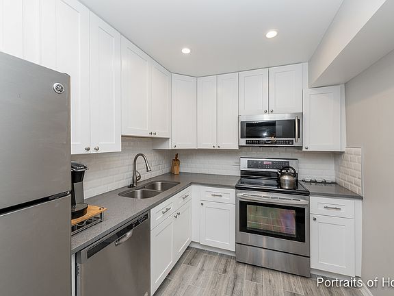 5th image of 675 Grove Dr APT 212