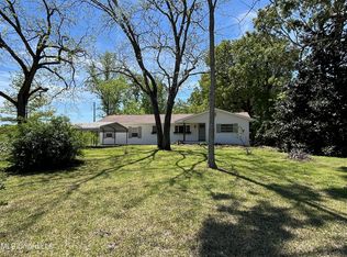 2634 Old Benton Rd, Yazoo City, MS 39194