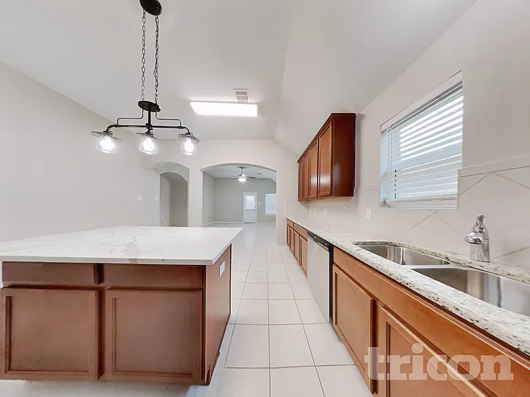 13702 Sun Bear Ct — Photo 6