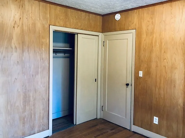 448 N Marion Ave — Photo 18