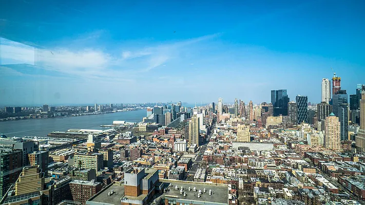 Rented by Silverstone Group USA Corp. | media 45