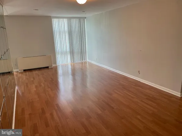 3600 Conshohocken Ave APT 409, Philadelphia, PA 19131