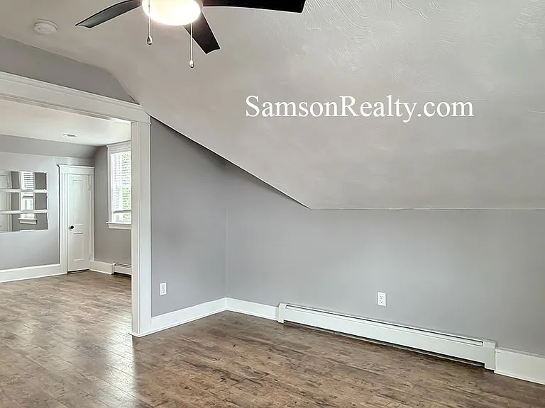 129 Abbott St #3 — Photo 11