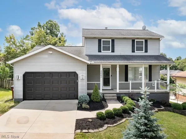3883 Sanford Dr, Parma, OH 44134
