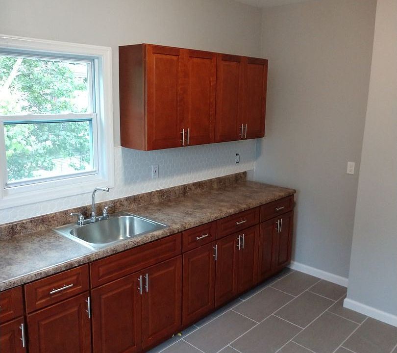 1st image of 68 Paine Ave