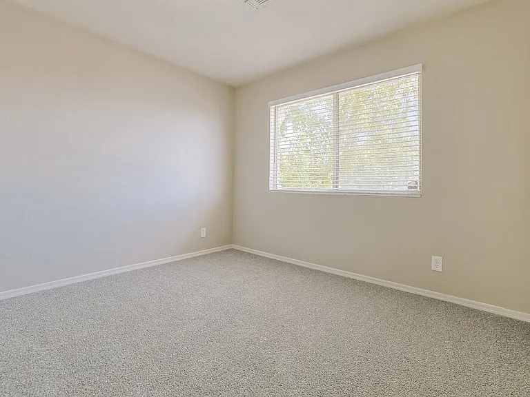 177 W Shamrock St — Photo 13