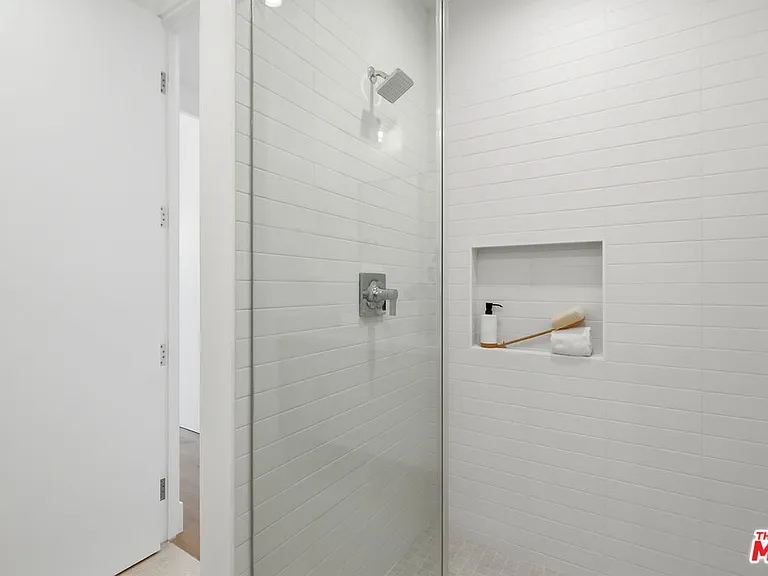 4095 Sawtelle Blvd #C — Photo 36