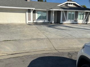 612 S Yucca Ave, Rialto, CA 92376