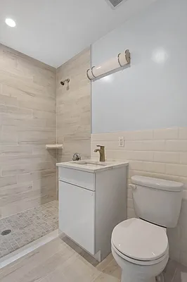 Rented by NY Space Finders Inc. | media 16