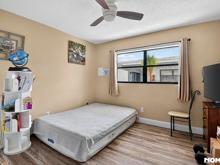 1500 Virginia Ave #203 — Photo 11