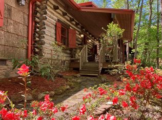 12 Victoria Rose Ln, Waynesville, NC 28785