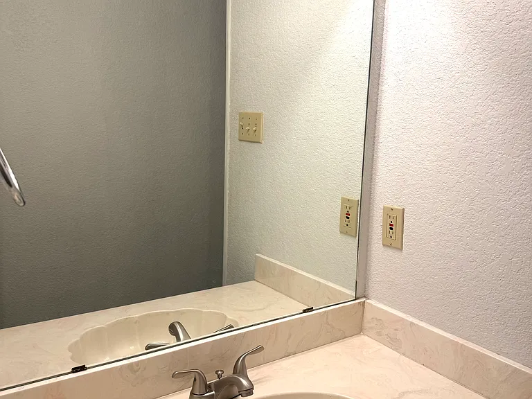 465 El Rio Dr — Photo 36