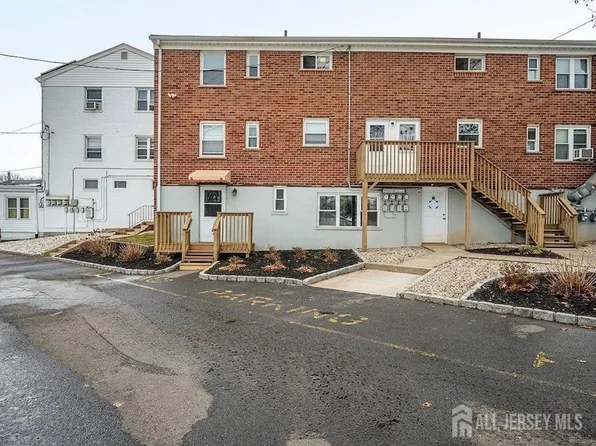 2 Garfield Park, Edison, NJ 08837