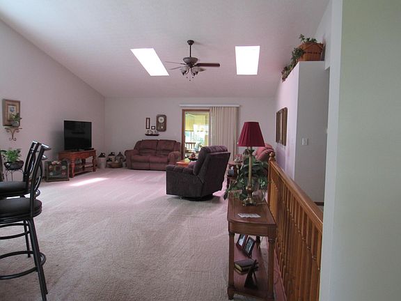 2nd image of 493 Mill Wood Blvd