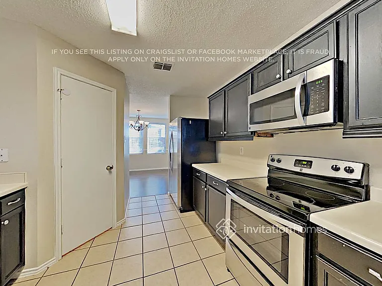 1512 Windy Meadows Dr — Photo 5
