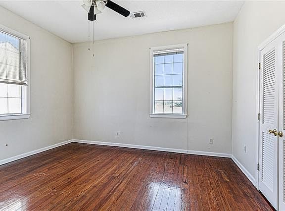 5th image of 2403 Dumaine St #B