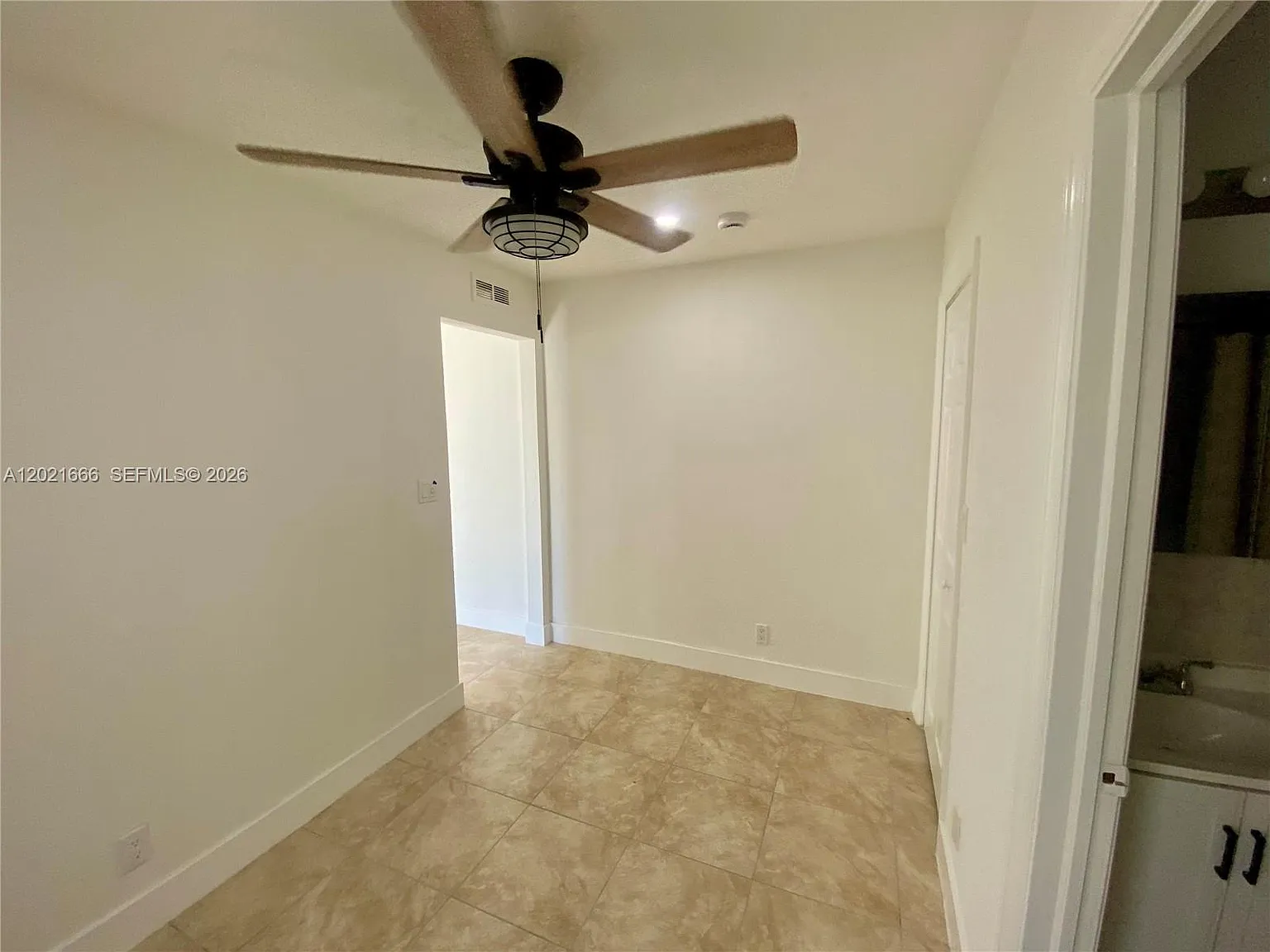 Hollywood Beach Heights S — Photo 4