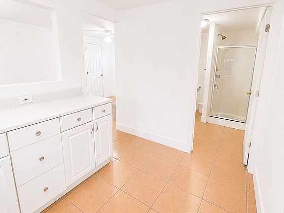 5th image of 204 Conniston Rd APT A