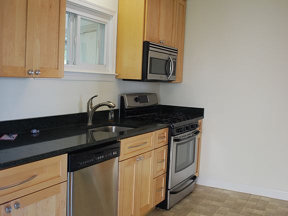 2nd image of 1202 Sterling Dr