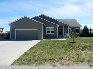 106 12th St Ter, Milford, KS 66514