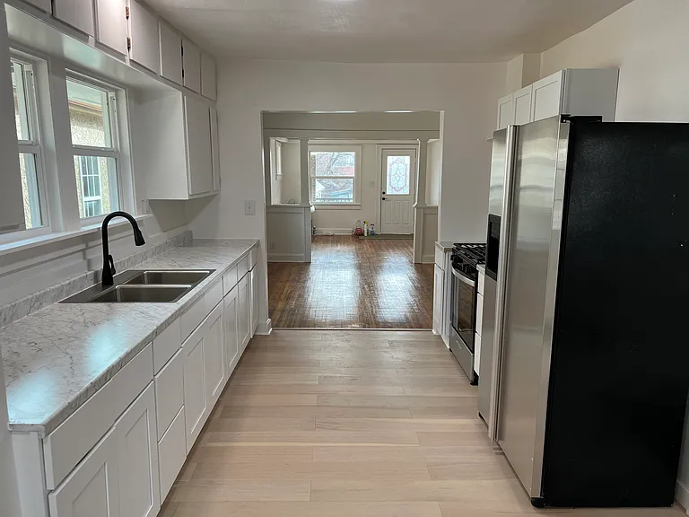 928 Homer Ave — Photo 3