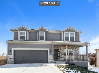 9909 Webster Cir, Kansas City, KS 66109