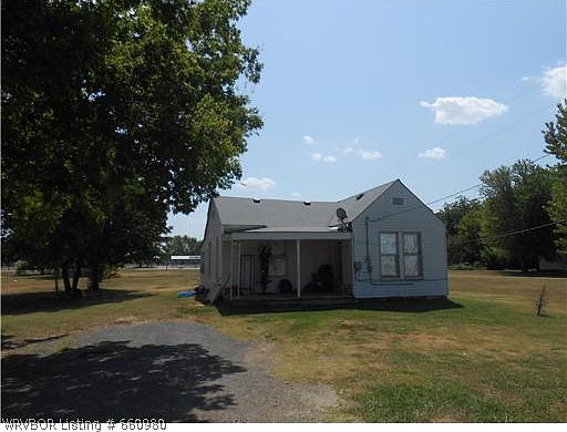 2nd image of 407 S Pocola Blvd