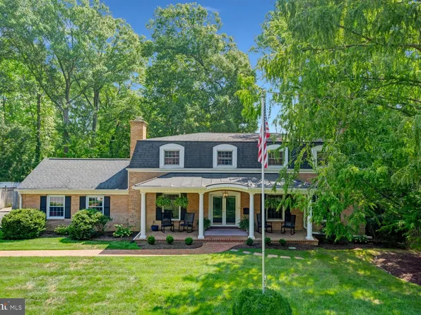9305 Reef Ct, Alexandria, VA 22309