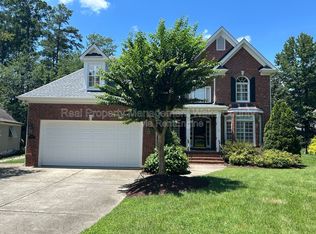 108 Crystlewood Ct, Morrisville, NC 27560