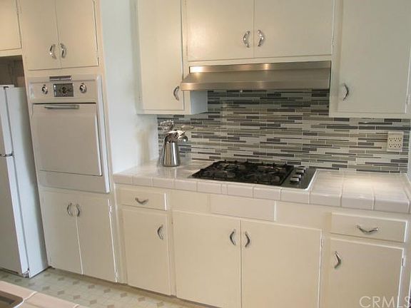 5th image of 12129 Beverly Blvd #2