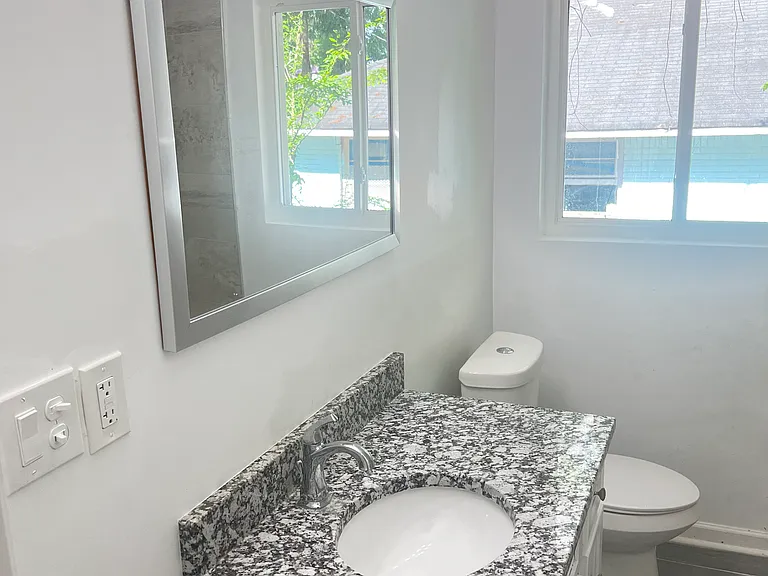 1255 Pine Ave #2 — Photo 5