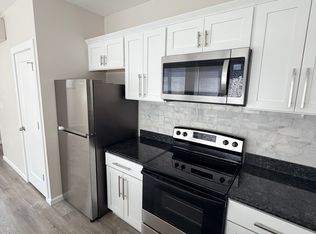 94 Olive St #201, New Haven, CT 06511