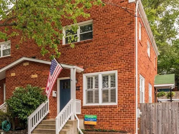 201 E Taylor Run Py, Alexandria, VA 22314
