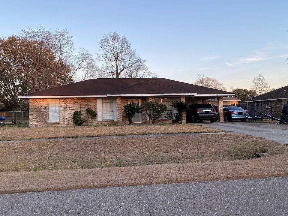 1st image of 704 Sinbad St
