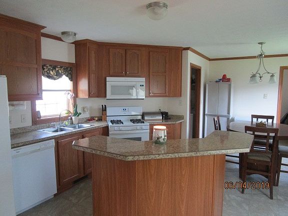 3rd image of 28 Rose St Lot 20N