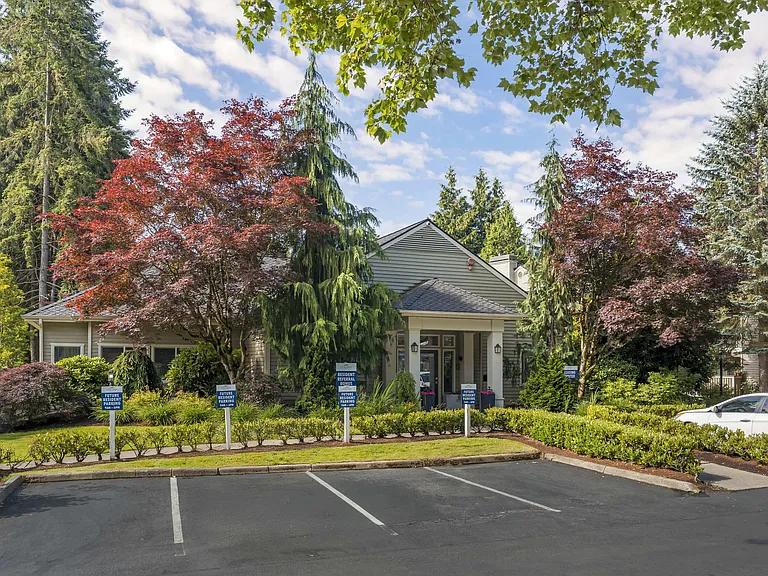 Leasing Office