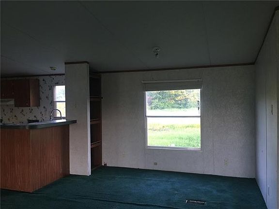 3rd image of 5721 Alecia Ln