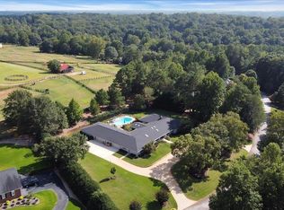 9 Valley Oak Dr, Greenville, SC 29617