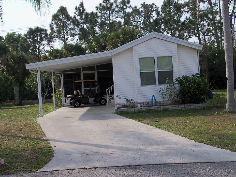1st image of 25997 Dandelion St