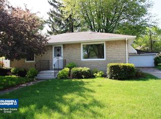 1904 Smith St, Green Bay, WI 54302