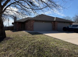 104A Tonya St, Nixa, MO 65714