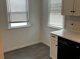 1280 Irene Rd, Lyndhurst, OH 44124